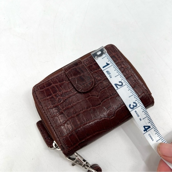 WALLETBE Woman's Croco Embossed Leather Wallet Card Holder Wristlet - Picture 9 of 10